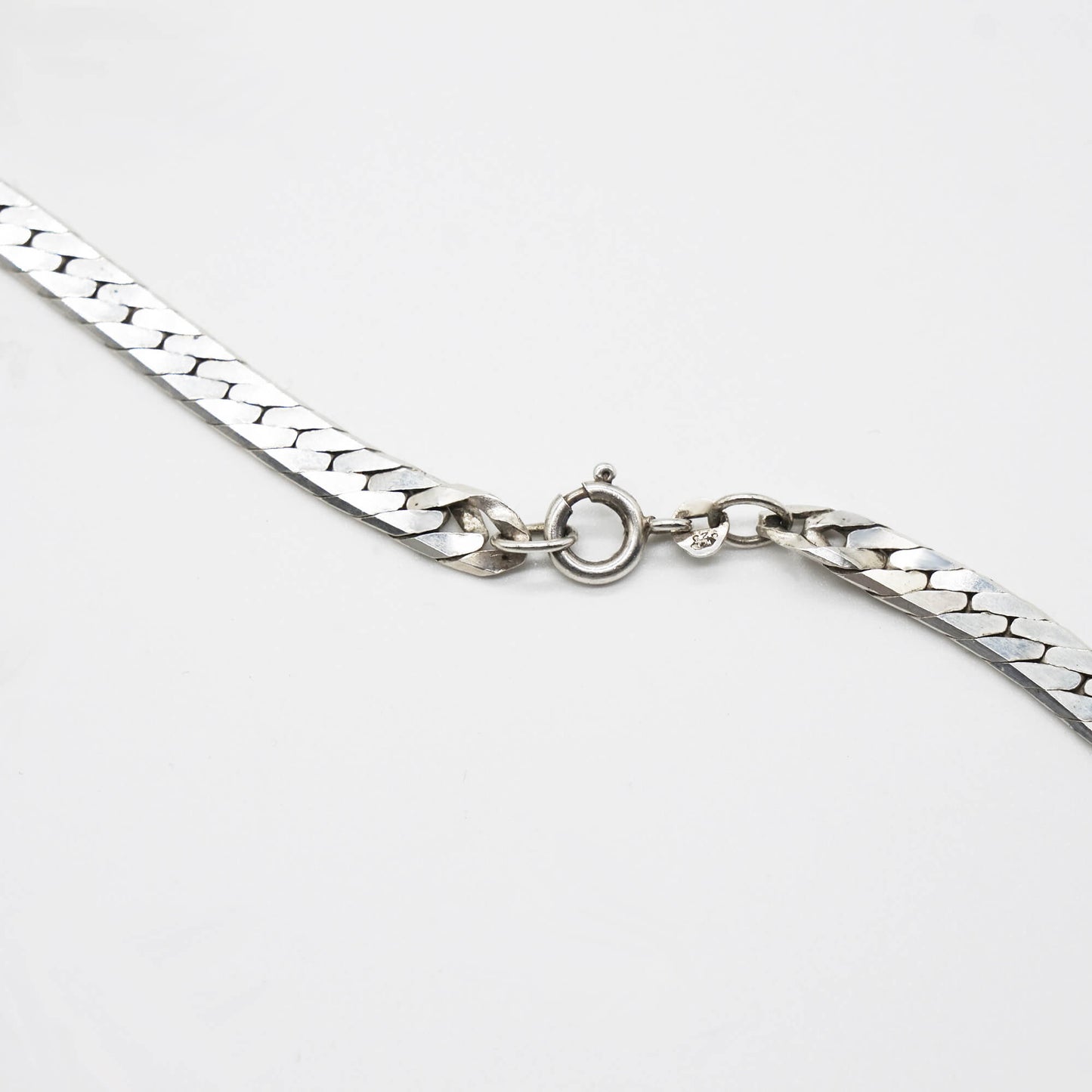VINTAGE STERLING SILVER HERRINGBONE CHAIN NECKLACE