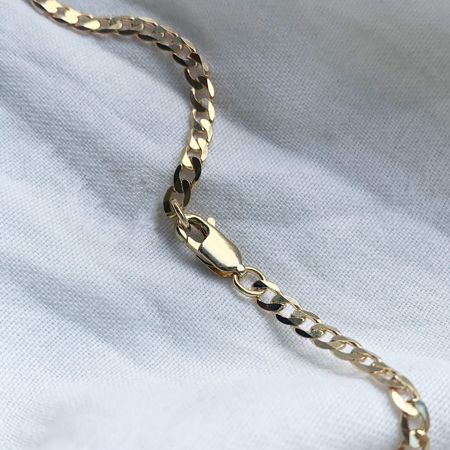 9K GOLD CURB CHAIN NECKLACE