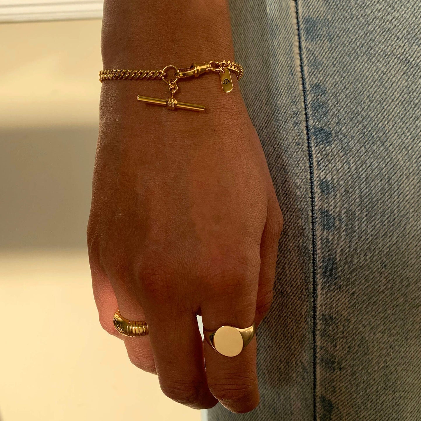 9K GOLD PLAIN OVAL SIGNET RING