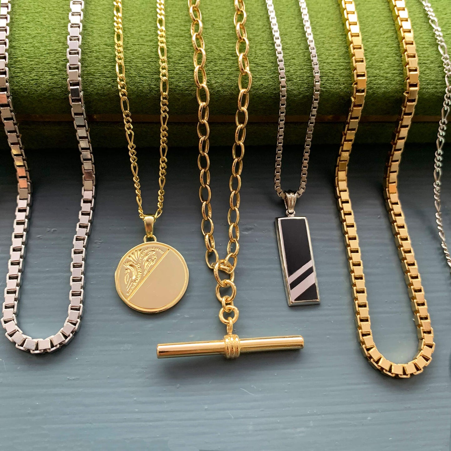 PAWNSHOP SIGNATURE T BAR NECKLACE