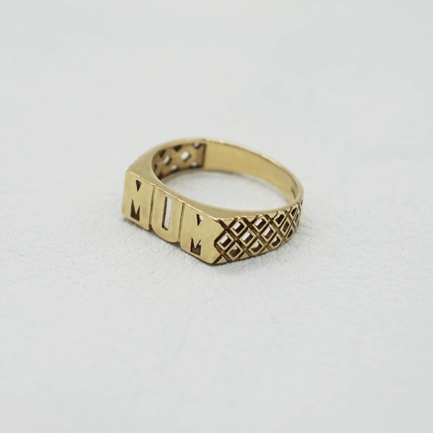 VINTAGE 9K GOLD GEO MUM RING