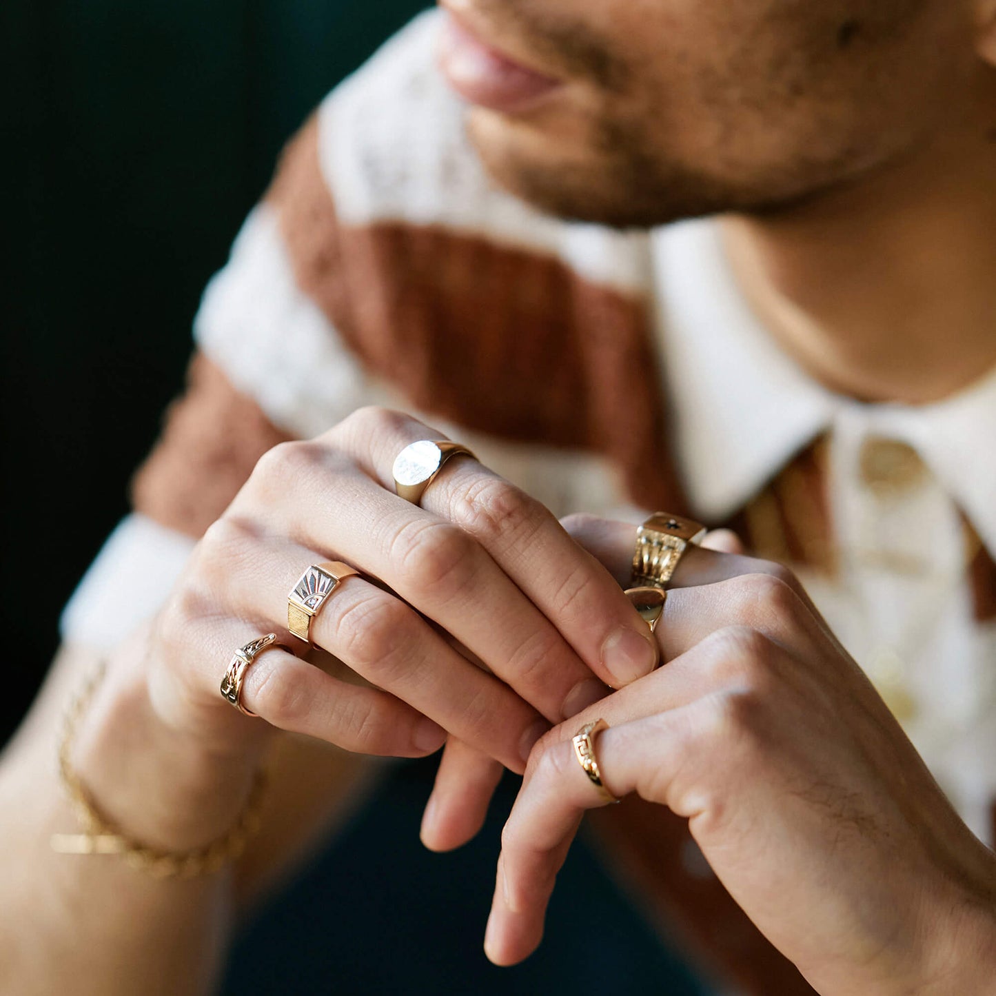 VINTAGE 9K GOLD 80S BUCKLE RING