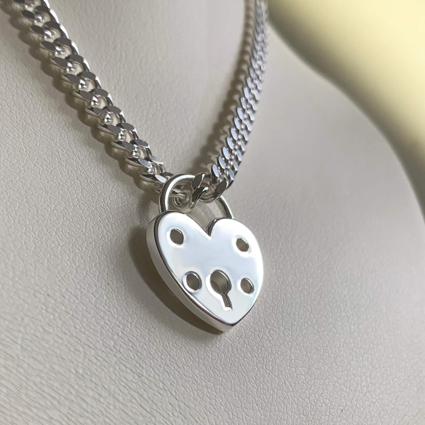 PAWNSHOP SIGNATURE HEART PADLOCK NECKLACE