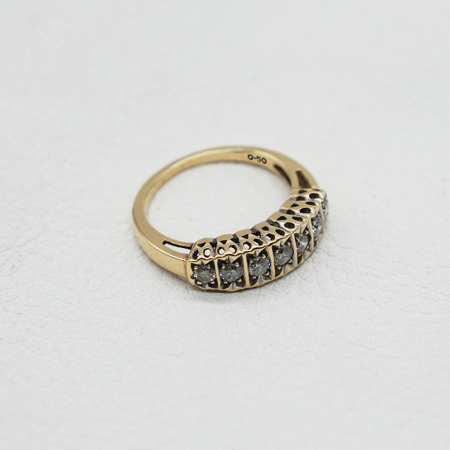 VINTAGE 9K GOLD DIAMOND SET BAND RING