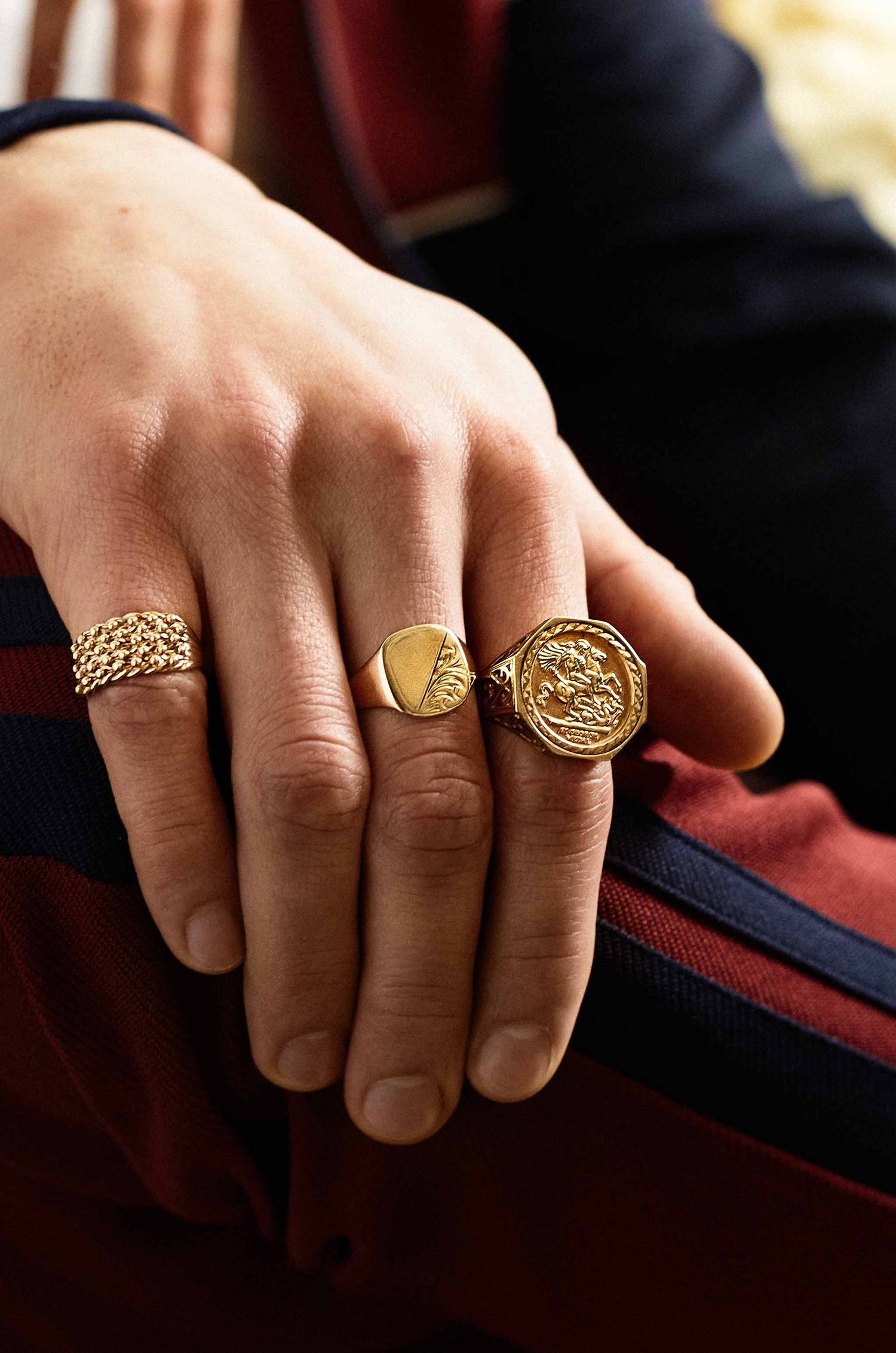 SIGNET RINGS