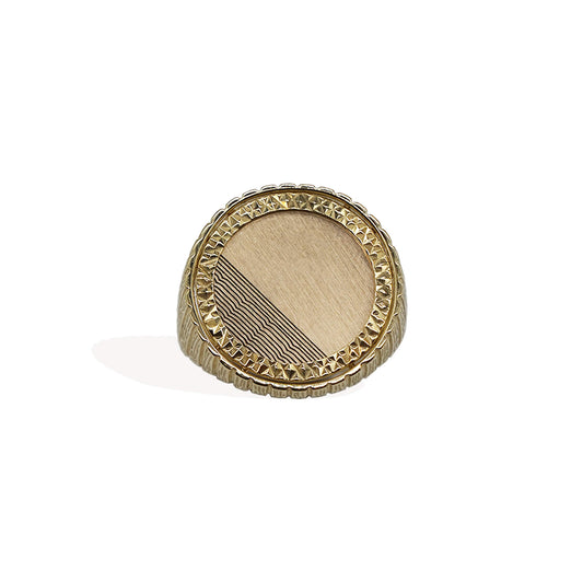 Custom Birmingham Bark Sovereign Ring (Gold 375)