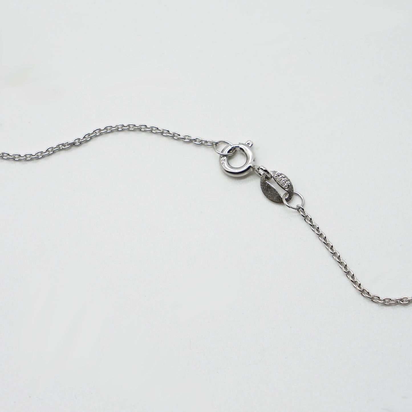 STERLING SILVER 18 INCH FINE TRACE CHAIN NECKLACE