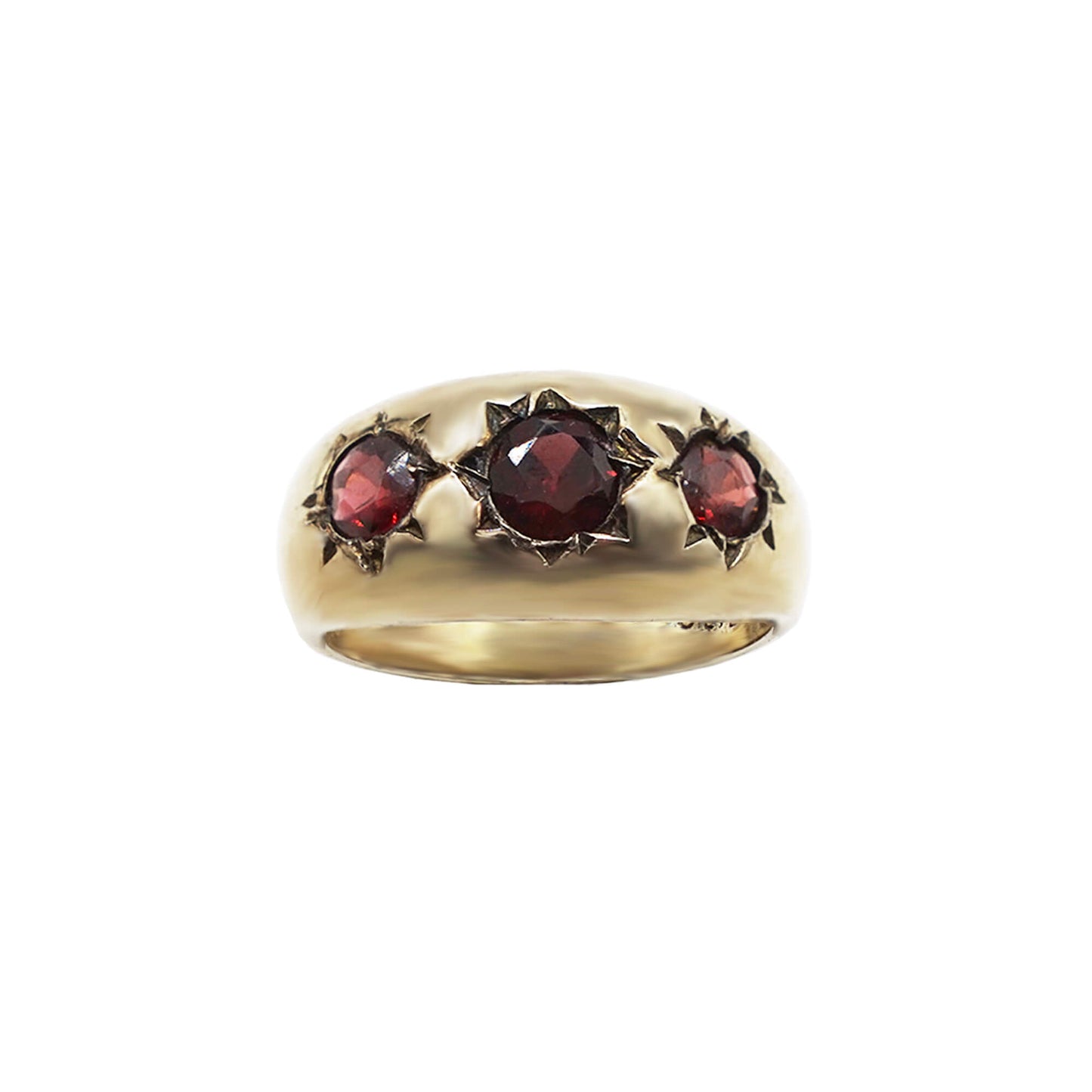 chunky 9k gold plated ring with 3 large garnets set in a starburst.