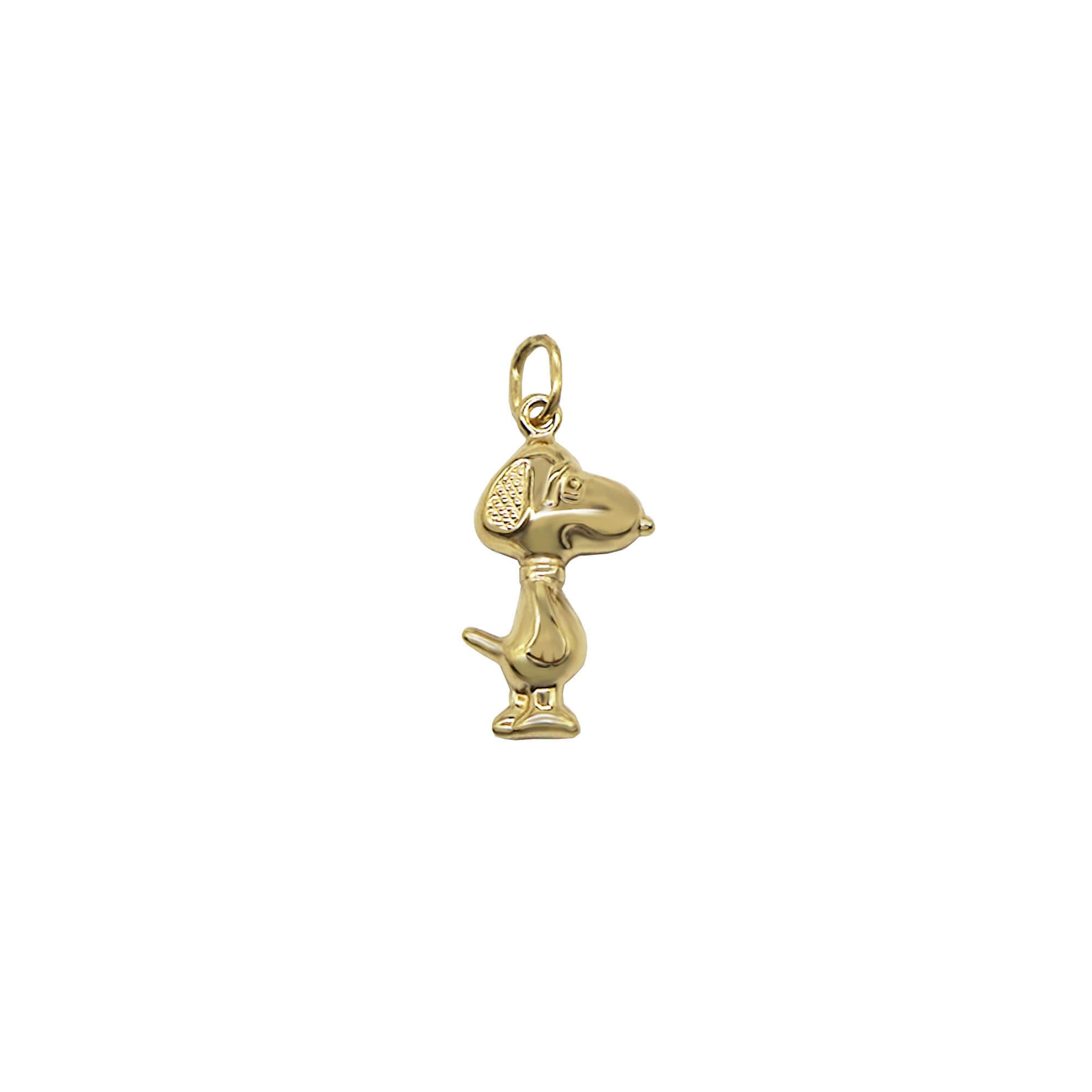 9k gold snoopy charm pendant.