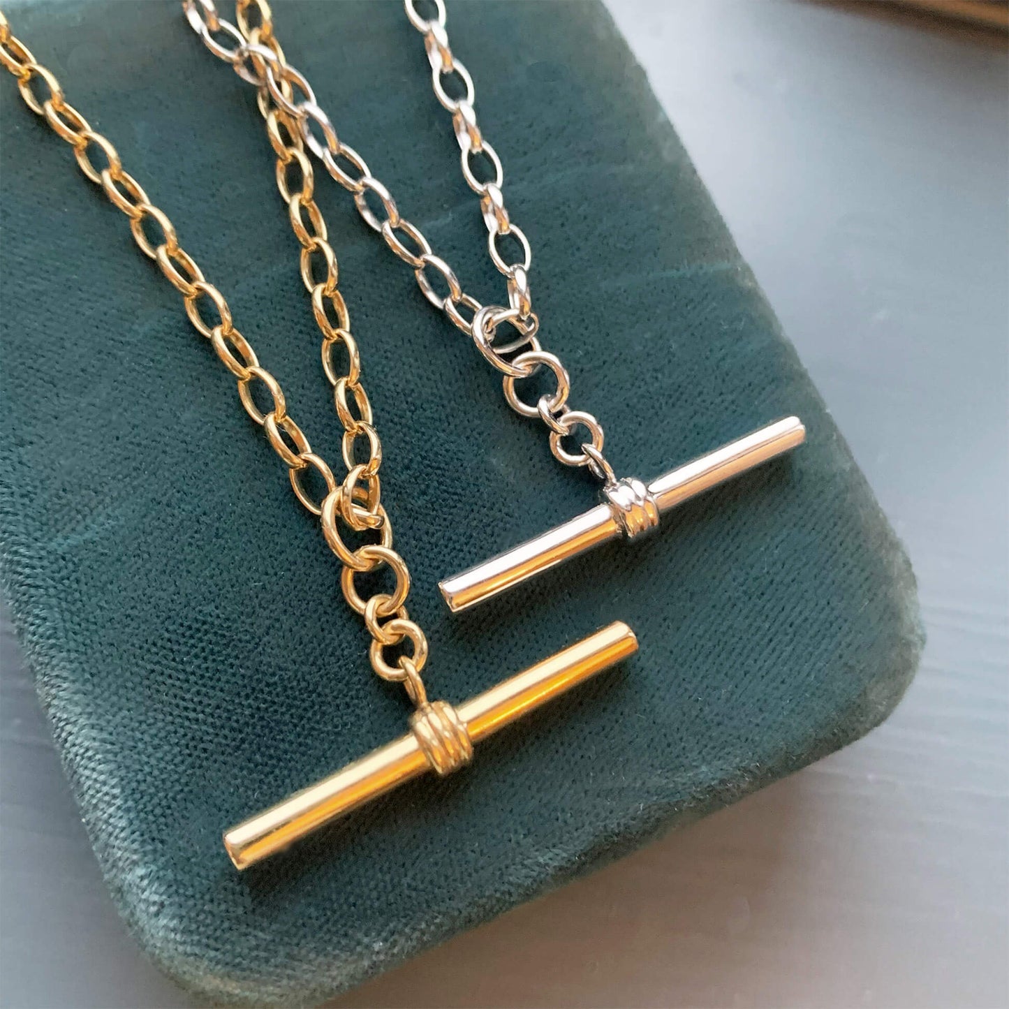 PAWNSHOP SIGNATURE T BAR NECKLACE