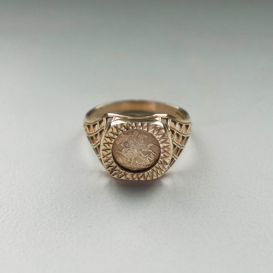 VINTAGE 9K GOLD ST. GEORGE SQUARE SIGNET PINKY RING